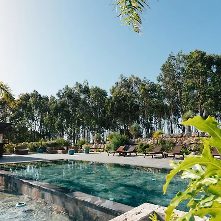 Lagoa House - Breakfast Included ベッド・アンド・ブレックファスト Serra do Bouro