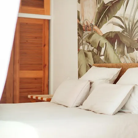 Lagoa House - Breakfast Included ベッド・アンド・ブレックファスト Serra do Bouro